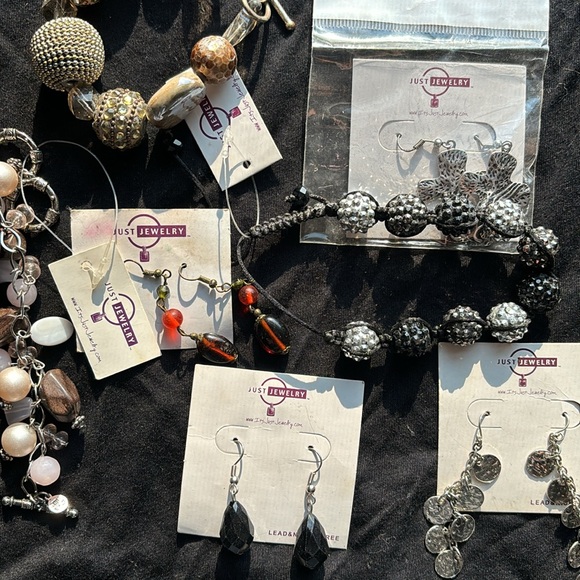 Just Jewelry New w/ tags $325 value Brackets earrings necklaces rings brooches - Picture 3 of 9